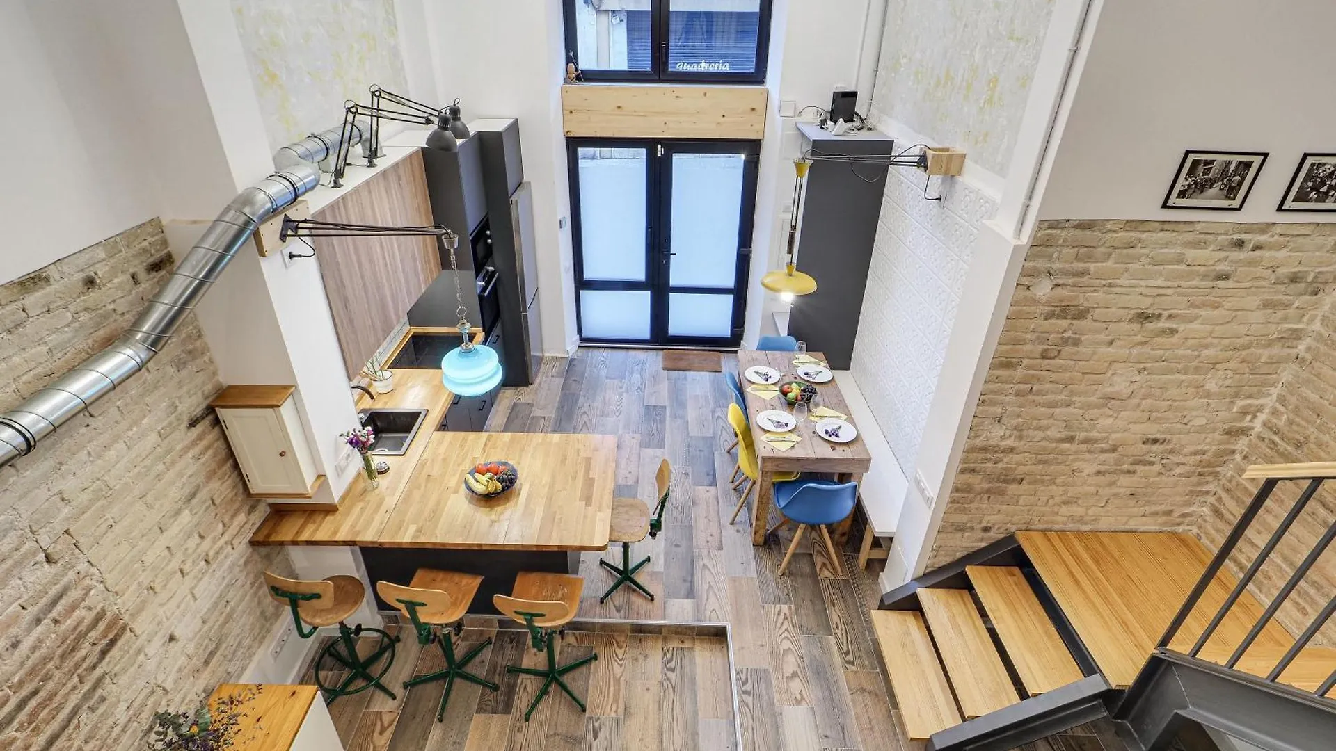 Concordia - Beautiful Flat, Spacious, Central 4 Rooms , 2 Bath Barcelona 0*,  Spanyolország
