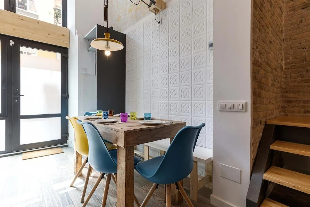 Concordia - Beautiful Flat, Spacious, Central 4 Rooms , 2 Bath Barcelona Apartman
