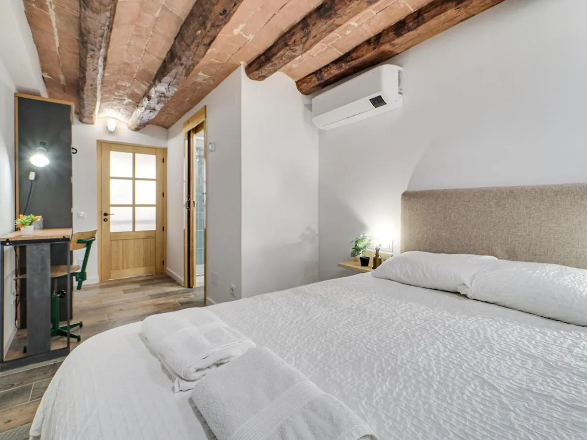 Concordia - Beautiful Flat, Spacious, Central 4 Rooms , 2 Bath Barcelona 0*,  Spanyolország