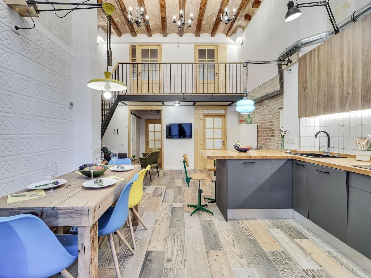 Concordia - Beautiful Flat, Spacious, Central 4 Rooms , 2 Bath Barcelona Apartman