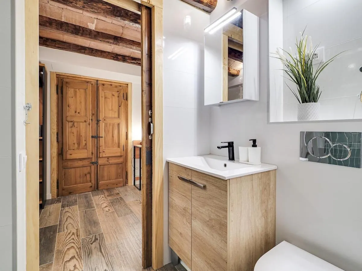 Concordia - Beautiful Flat, Spacious, Central 4 Rooms , 2 Bath Barcelona Apartman